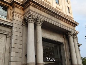 com va començar Amancio Ortega d'Inditex