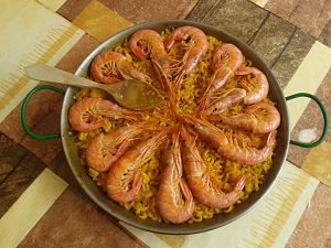 Fideuà valenciana amb gambes