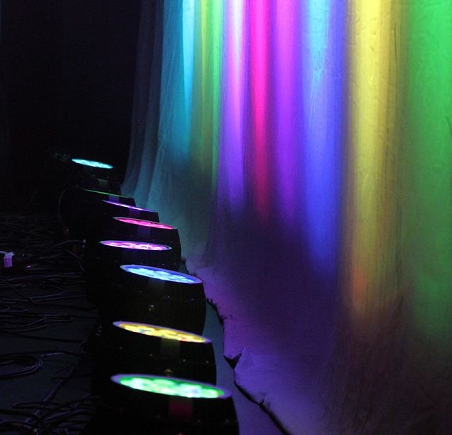 Llums de colors creant un espectacle de llum visual