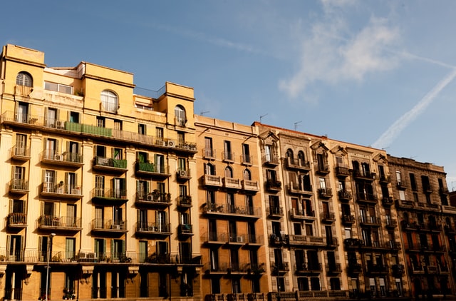 quina orientació és millor per a un pis a Barcelona